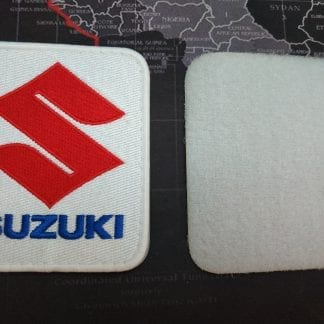 Suzuki Velcro Badge Wit/White 2 part 8.5cm